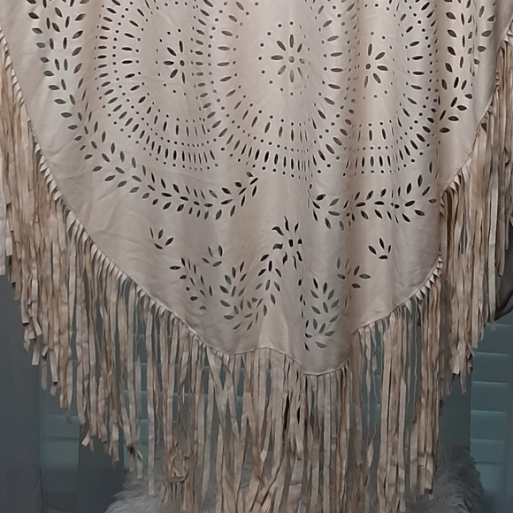 Choles boho cape shawl - Picture 5 of 6